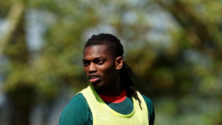 Rafael Leao (attaccante AC Milan), qui durante una seduta di allenamento con i rossoneri a Milanello | News (Getty Images) Di Canio su Leao: 'Un giocatore che continua a fare il trapper. Sempre infortunato'