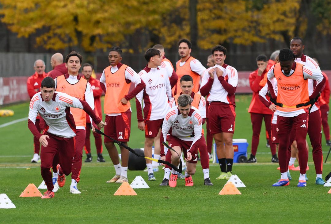 Roma, meno due giorni dal Napoli: Dybala parzialmente in gruppo – FOTO GALLERY - immagine 9