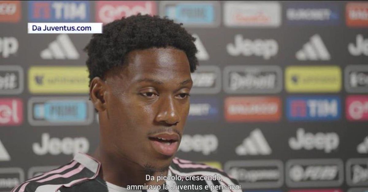 Juventus, David si presenta: “Un onore essere qui. Sulla Serie A …” | VIDEO Juventus, David si presenta: “Un onore essere qui. Sulla Serie A …” | VIDEO