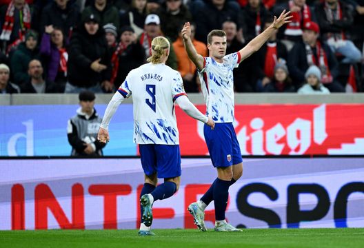 Linz, Austria - 13 ottobre 2024: Alexander Sørloth esulta con Erling Haaland dopo il gol contro l'Austria. (Foto di Christian Bruna/Getty Images) Norvegia-Italia, dove vedere il match in diretta tv e streaming live- immagine 2