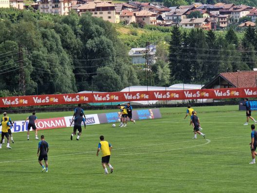 RILEGGI LIVE – Dimaro, DAY 8: prove di 4-3-3 ed esercizi sui tiri da fuori area - immagine 2