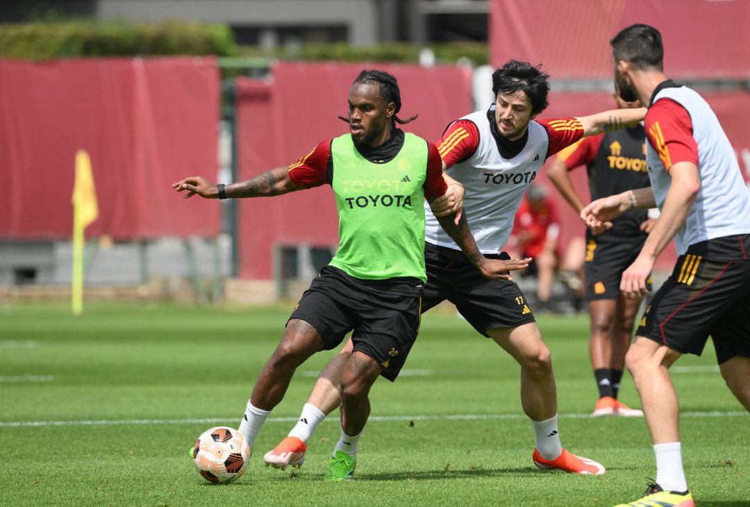 Roma, allenamento a Trigoria in vista del Milan: c’è Azmoun – FOTO GALLERY - immagine 12