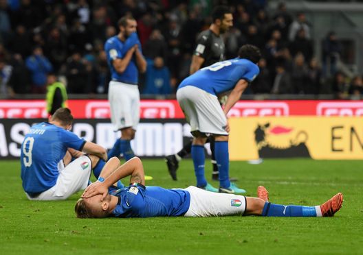 L'Italia dopo l'eliminazione dal mondiale 2018 per mano della Svezia, a San Siro. (Foto di Claudio Villa/Getty Images) Italia-Moldavia, la trama surreale di un film che nessuno avrebbe voluto vedere- immagine 4