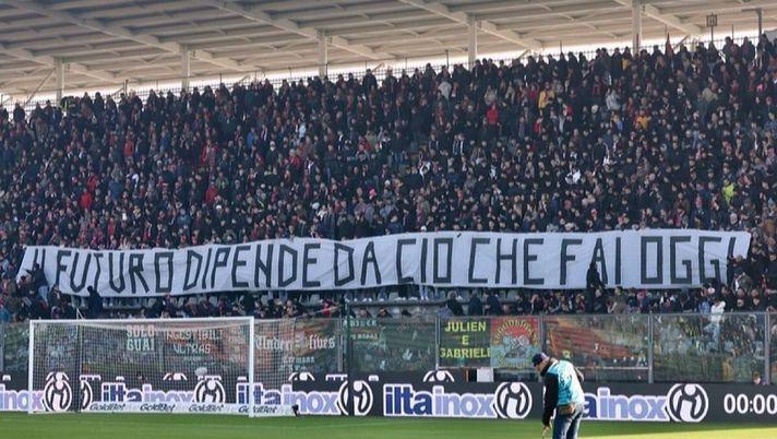 Striscioni, il futuro è oggi: e la Cremonese vince il derby… - immagine 1