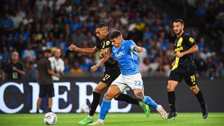 NAPOLI, ITALY - AUGUST 10: SSC Napoli player Giovanni Di Lorenzo in action during the Coppa Italia Frecciarossa match between SSC Napoli and Modena FC at Diego Armando Maradona Stadium on August 10, 2024 in Napoli, Italy. (Photo by SSC Napoli/Getty Images) Il Napoli gioca come se ci fosse Lukaku, ma è stato visto solo a San Gregorio – CdS - immagine 1