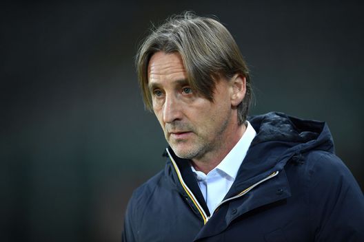 TURIN, ITALY - JANUARY 09: Genoa CFC head coach Davide Nicola looks on during the Coppa Italia match between Torino FC and Genoa CFC at Stadio Olimpico Grande Torino on January 9, 2020 in Turin, Italy. (Photo by Valerio Pennicino/Getty Images)