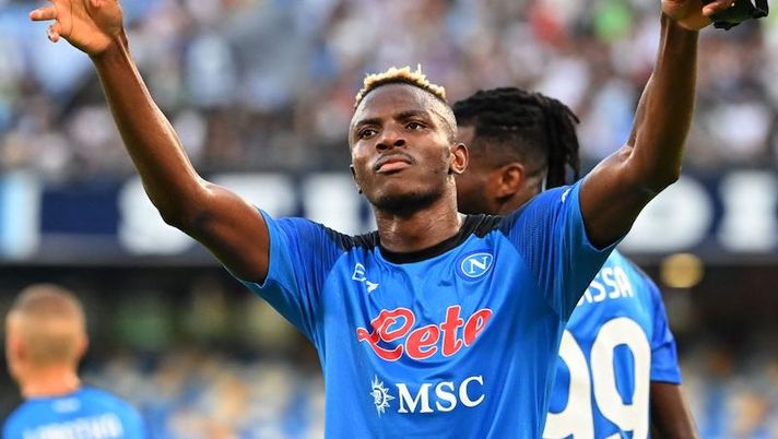 Sky: “Piccoli passi avanti per il rinnovo di Osimhen, questa sarebbe la clausola” - immagine 1