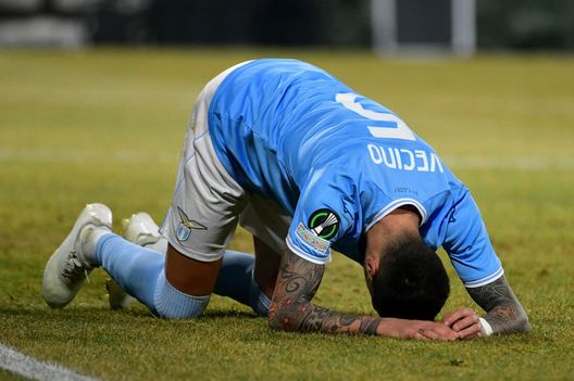 Le Rivali – Lazio, non c’è pace per Vecino: lesione muscolare al retto femorale- immagine 3
