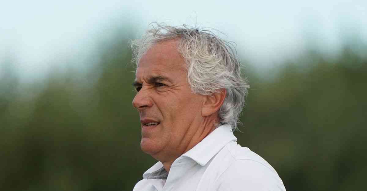 Donadoni punge: “Milan, stagione deficitaria. Non c’è il clima ideale” Donadoni punge: “Milan, stagione deficitaria. Non c’è il clima ideale”