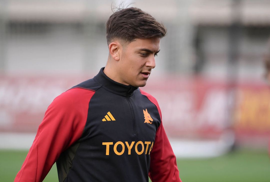 Roma, seduta con vista sul Lecce: in gruppo Dybala e Renato Sanches – FOTO GALLERY - immagine 10