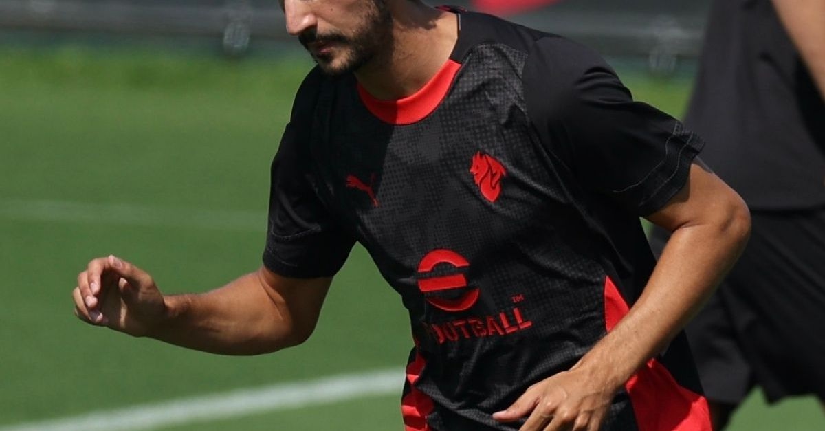 Calciomercato Milan, Adli in uscita: la differenza con Bennacer