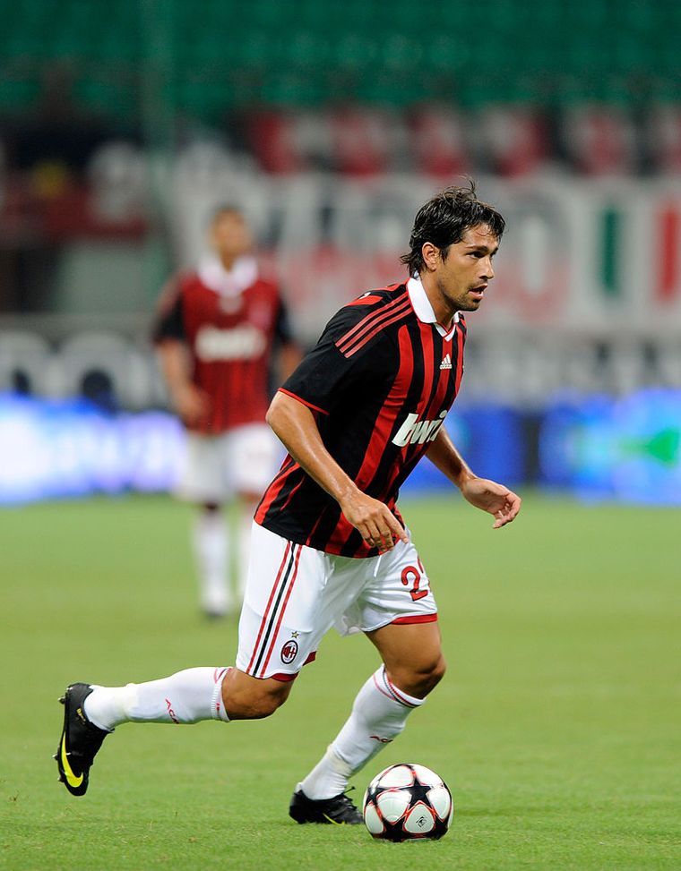 santiago-gimenez-record-gol-negativo-milan-inzaghi-huntelaar-borriello-serie-a