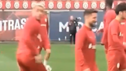 Mertens, lo scherzo al compagno del Galatasaray è tutto da ridere