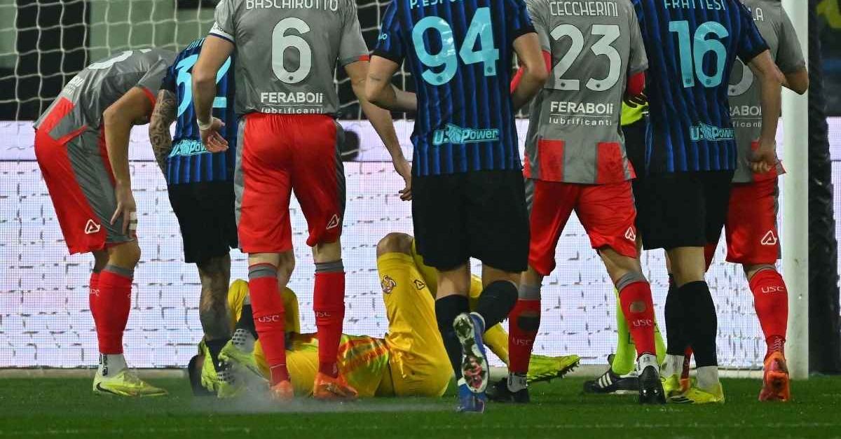 Petardo in testa ad Audero, trasferte vietate ai tifosi dell’Inter. Ma non vale per il derby