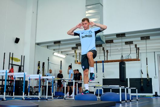 Barella: “Strano non rivedere vecchi compagni, l’Inter prima di tutto. Frattesi…”- immagine 2