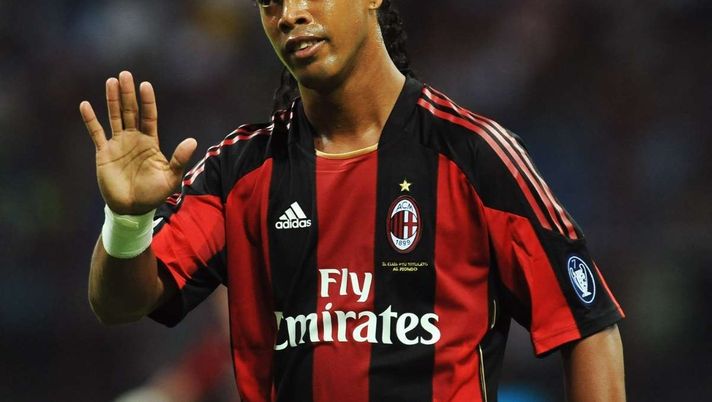 Ex Milan, Ronaldinho si scaglia contro il calcio moderno: 'mi arrabbio'