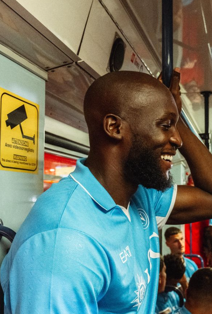 Il Napoli ha pubblicato sul suo account Instagram gli scatti più belli della mattinata trascorsa dagli azzurri nella stazione di Chiaia della linea 6 della metropolitana