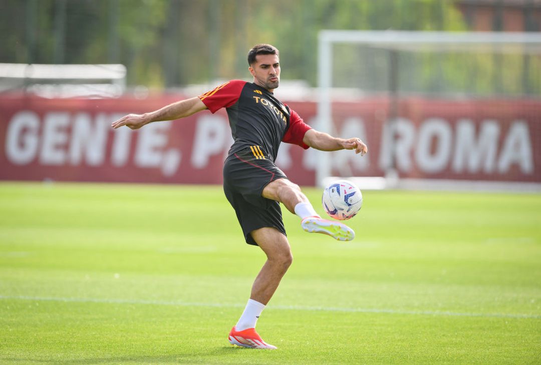 Roma, la rifinitura prima della sfida al Genoa – FOTO GALLERY - immagine 28