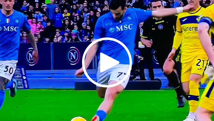 VIDEO Napoli-Verona 2-1, capolavoro di Kvaratskhelia: completata la rimonta azzurra - immagine 1