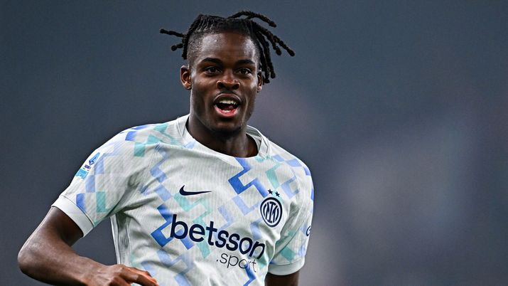 Inter, Bisseck: “Il Napoli è la favorita allo Scudetto, ma il Milan sta facendo bene” - immagine 1