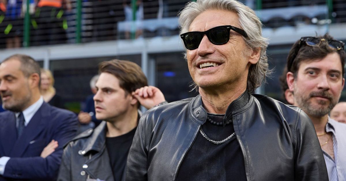 Ligabue celebra il trentennale di “Buon compleanno Elvis”: “Lo capisco meglio ora di allora”