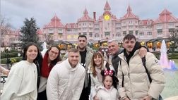 FOTO – Dodo e Beltran si godono Disneyland Paris con le famiglie
