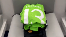 VIDEO Tutto pronto nello spogliatoio del Real: la decisione sulle divise