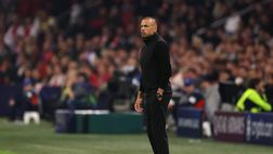 UFFICIALE – Ajax, esonerato il tecnico Heitinga: la “colpa” è di un ex azzurro