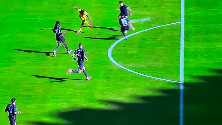 VIDEO Napoli-Atalanta 0-2, i nerazzurri raddoppiano: Ademola Lookman protagonista VIDEO Napoli-Atalanta 0-2, i nerazzurri raddoppiano: Ademola Lookman protagonista - immagine 1