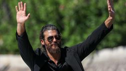 Can Yaman: “Stampa turca da sempre cattiva con me. Ma vi pare che io vada…”