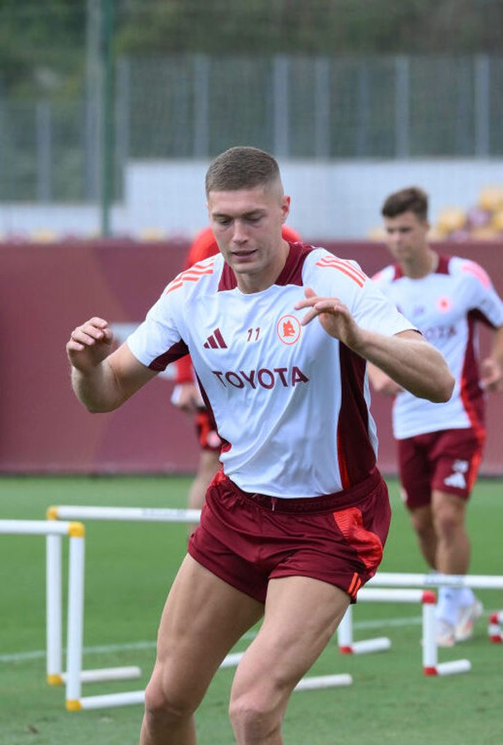Roma, l’allenamento prima della partenza per la Svezia – FOTO GALLERY - immagine 21