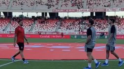 VIDEO Bari-Palermo, Marco Perrotta saluta gli ex compagni di squadra