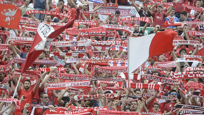 Tifosi Perugia, in 239 al Bentegodi  Tifosi Perugia, in 239 al Bentegodi - immagine 1