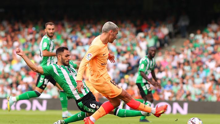 UFFICIALE – L’ex Napoli Victor Ruiz lascia il Betis: ora è svincolato e sul mercato - immagine 1