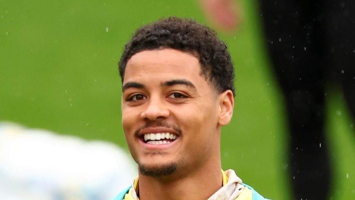 Milan, De Winter ha convinto tutti: nessun innesto previsto in difesa