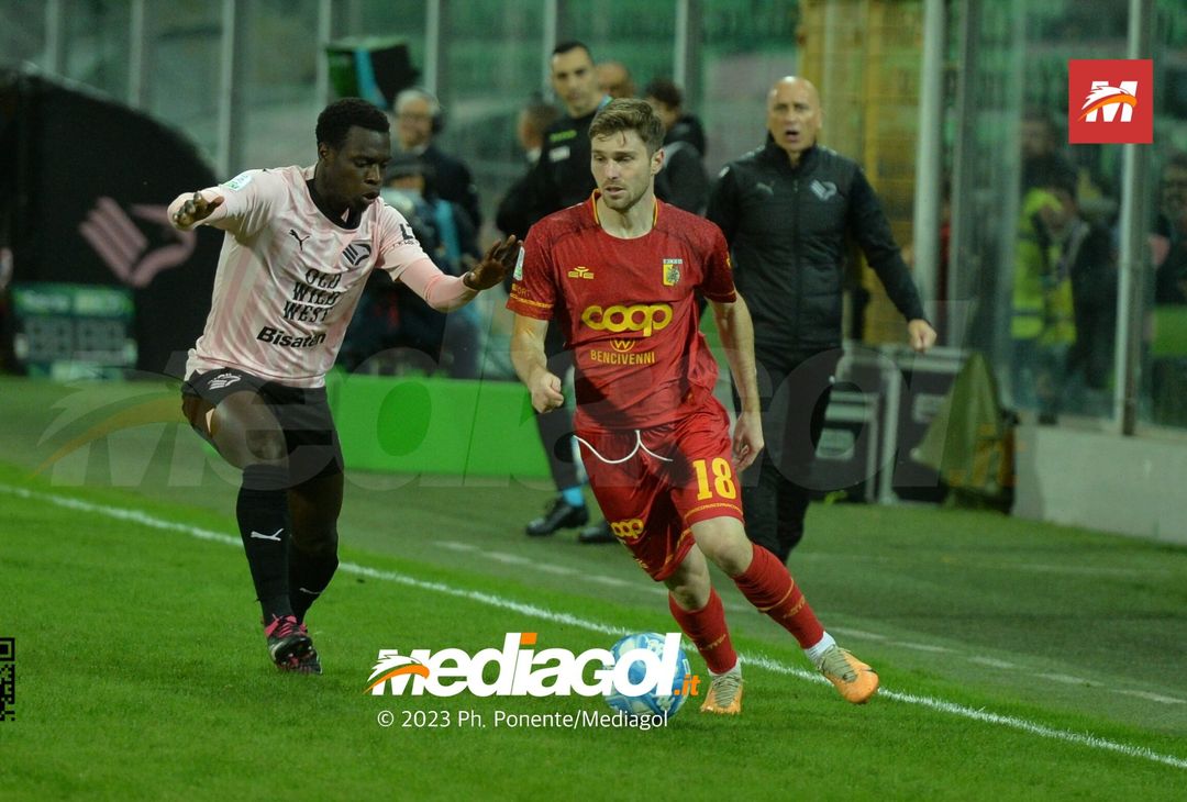 FOTO Palermo-Catanzaro 1-2, 15ª giornata Serie B 2023-2024 (GALLERY) - immagine 17