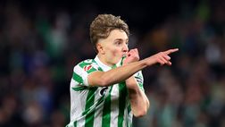 Accostato al Napoli, il Como accelera per Jesus Rodriguez del Betis: le ultime – Sky