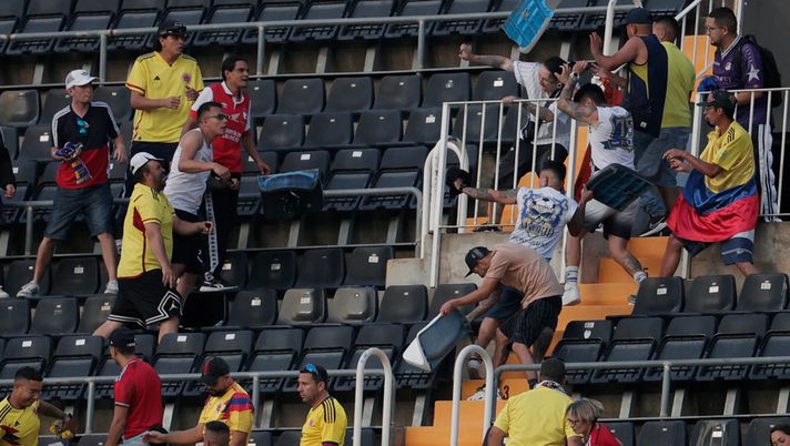 Colombia-Iraq: rissa sugli spalti e volano anche…i seggiolini! - immagine 1