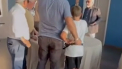 Frosinone-Napoli, De Laurentiis bestemmia davanti a un bambino | VIDEO