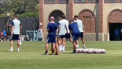 VIDEO/ Vigilia di Monterrey-Inter, torello sotto gli occhi di Palombo e Cecchi