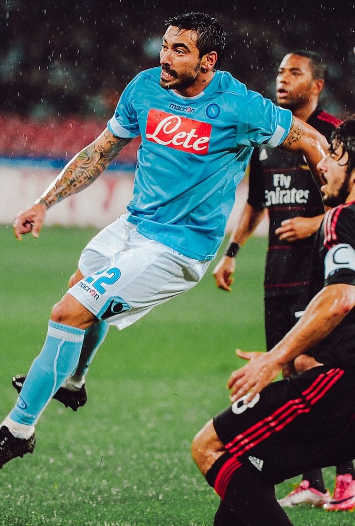 GALLERY Napoli-Milan, quante emozioni: gli scatti più belli delle sfide passate - immagine 15