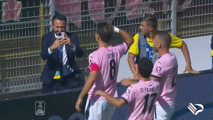 VIDEO Juve Stabia-Palermo 1-3: riecco Segre, in gol Henry e Brunori. Gli highlights  VIDEO Juve Stabia-Palermo 1-3: riecco Segre, in gol Henry e Brunori. Gli highlights - immagine 1