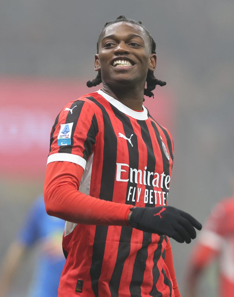 Leao: non solo attacchi, ma anche recuperi in difesa. Adesso è un giocatore totale- immagine 2