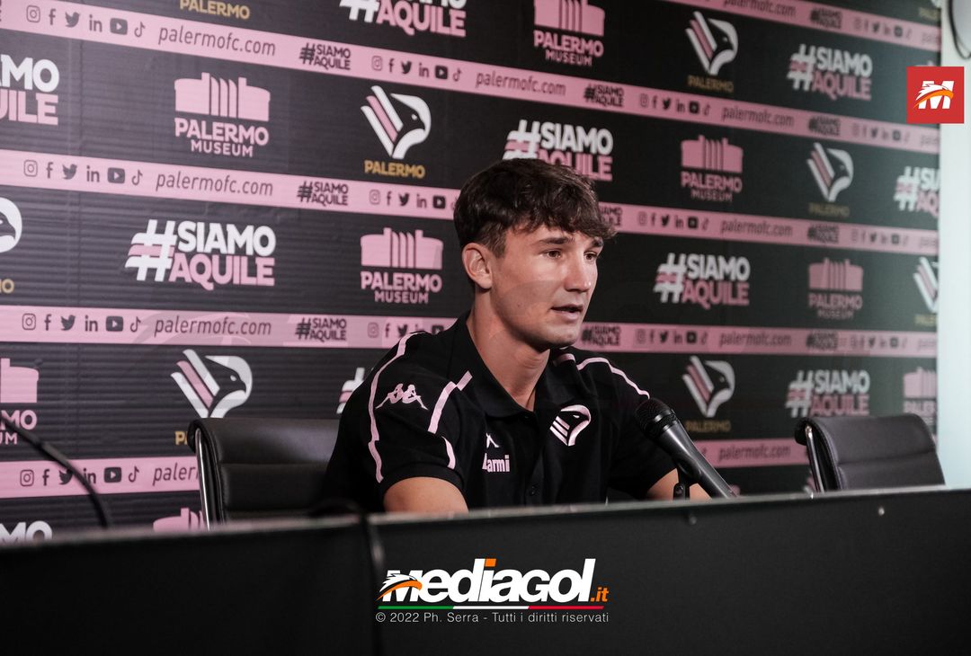 FOTO RITIRO PALERMO, la conferenza stampa di Samuele Damiani (Gallery) - immagine 9