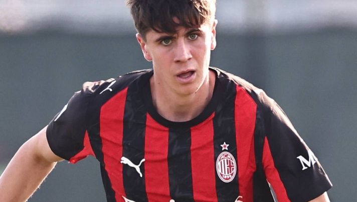 Ufficiale il rinnovo di Colombo: il classe 2007 si lega al Milan per il futuro