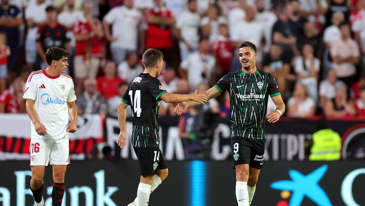 Monumentale André Silva, la prima firma di Paredes e la nuova avventura di Barrow: il weekend degli ex Serie A- immagine 2