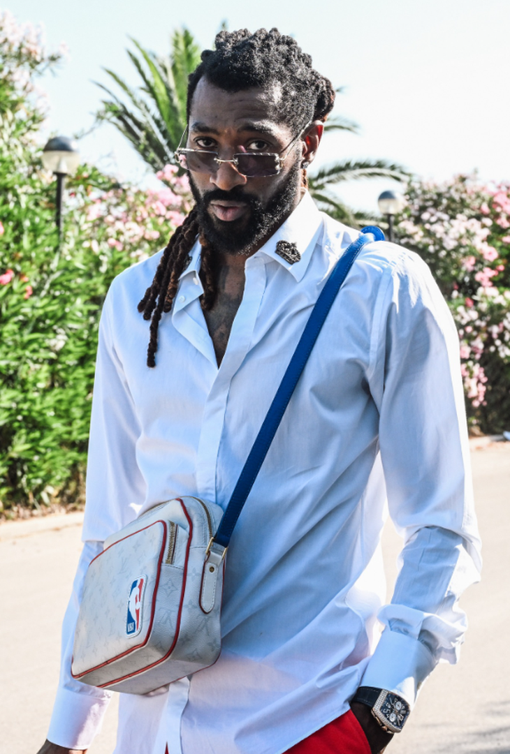 GALLERY Primo giorno di scuola a Castel Volturno: ritorni e volti nuovi - immagine 9