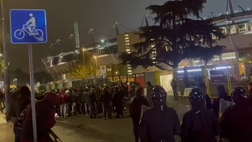 Video – Torino-Frosinone 1-2, tifosi in strada: “Vogliamo fuori la squadra”