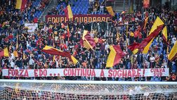 Bove, l’omaggio della Sud con uno striscione e i cori di tutto l’Olimpico