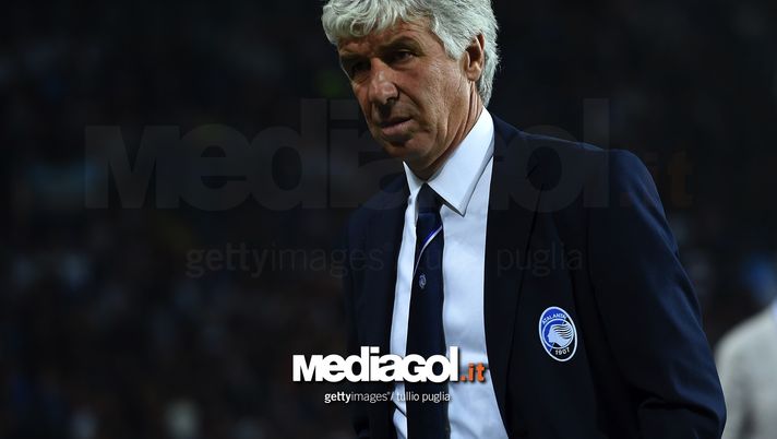 BERGAMO, ITALY - SEPTEMBER 21: Head Coach Gian Piero Gasperini of Atalanta looks during the Serie A match between Atalanta BC and US Citta di Palermo at Stadio Atleti Azzurri d'Italia on September 21, 2016 in Bergamo, Italy. (Photo by Tullio M. Puglia/Getty Images) Serie A